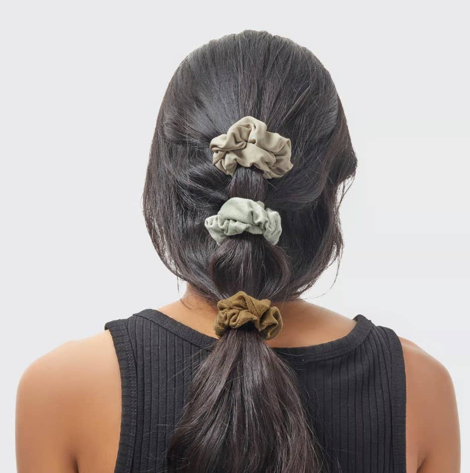 Kitsch Assorted Textured Scrunchies 5pc Set - Eucalyptus - Image 2