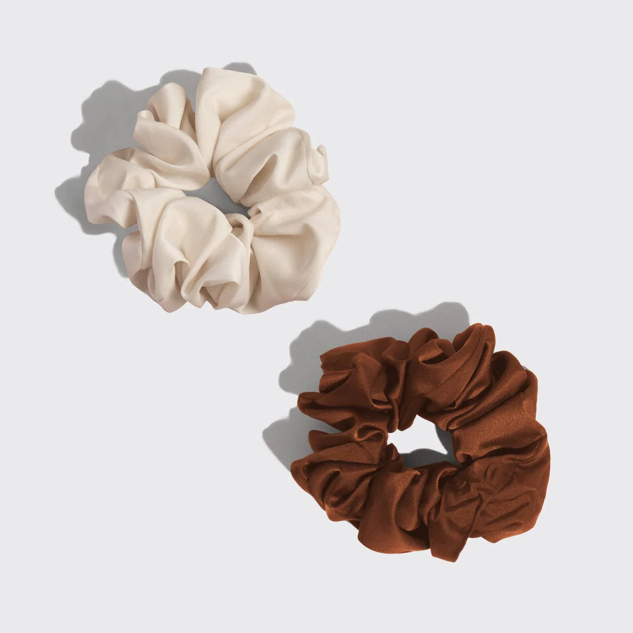 Kitsch Cream & Camel Oversized Scrunchies - 2pc - Image 3