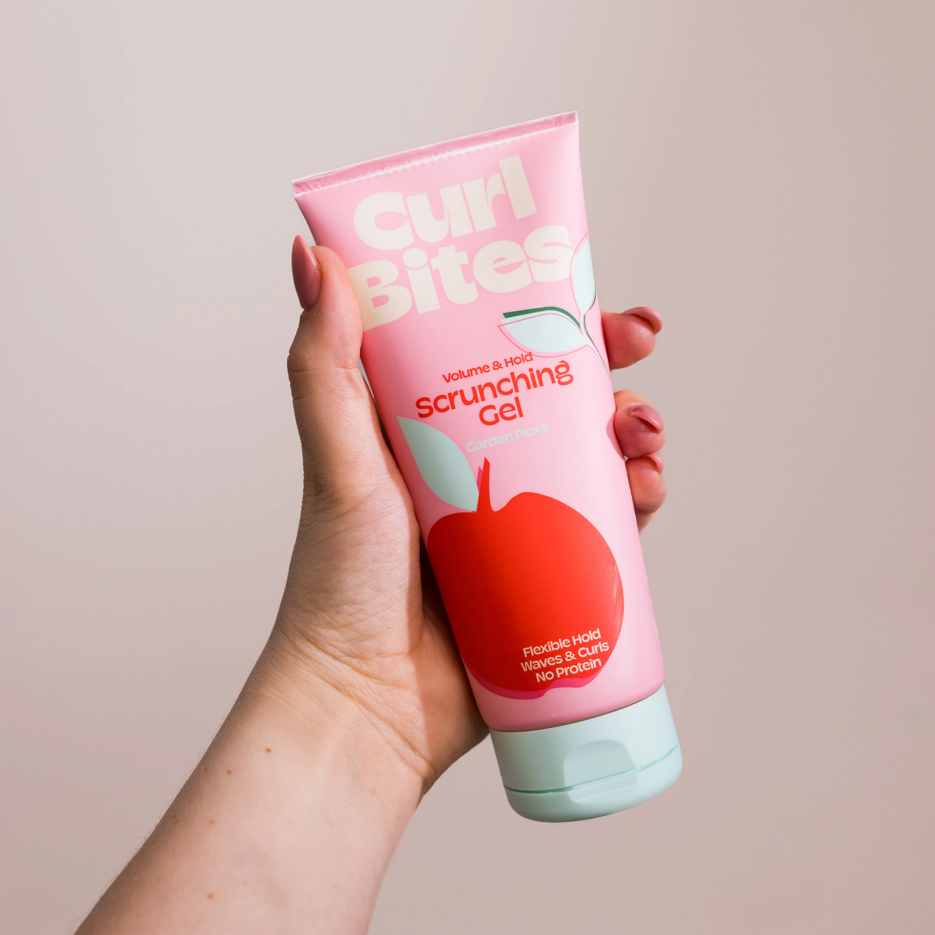 Curl Bites Volume & Hold Scrunching Gel 200ml - Image 2