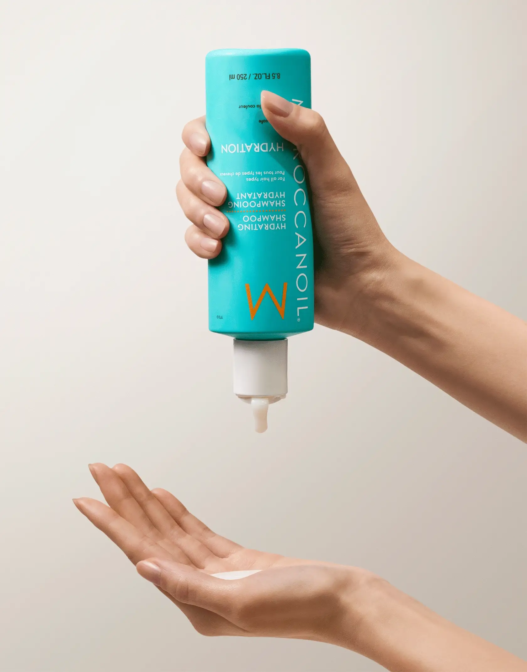 Moroccanoil Hydrating Shampoo 250ml - Image 3