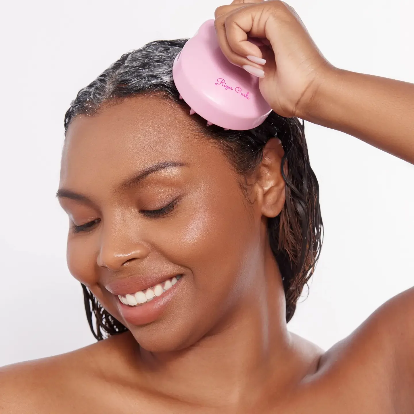Rizos Curls Pink Scalp Massage Brush - Image 2