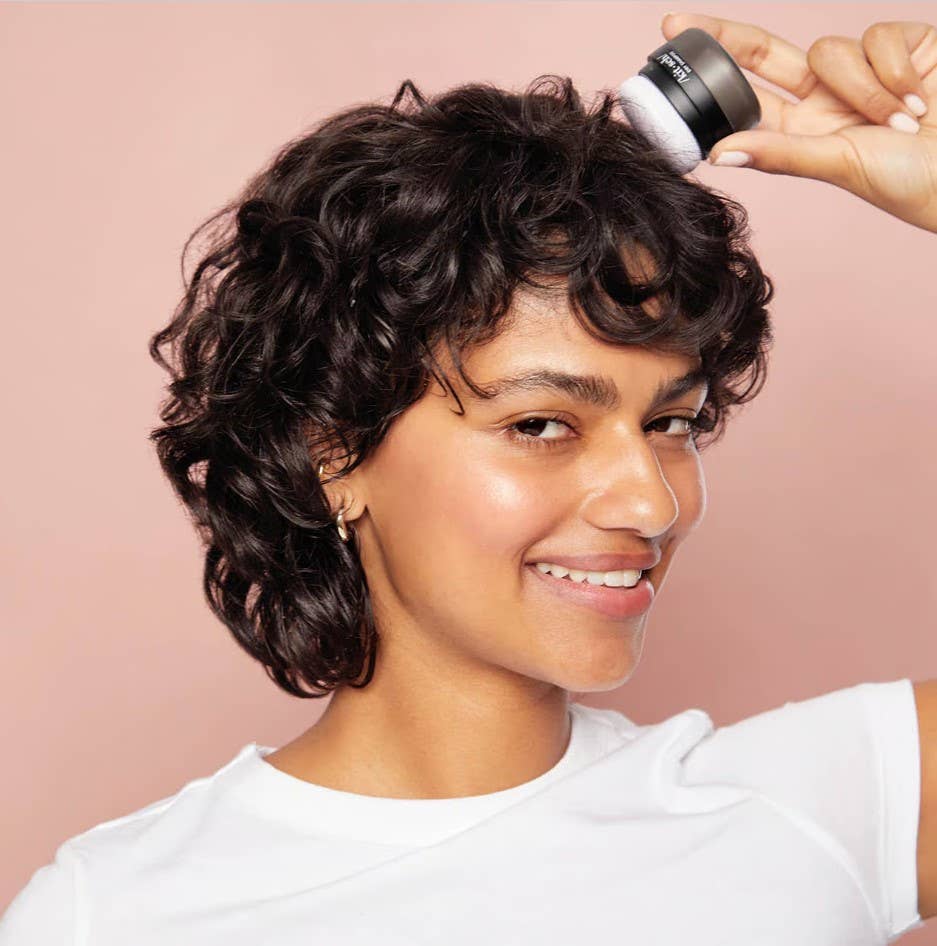 Kitsch Volumizing Rice Protein Dry Shampoo - Dark Tinted Powder 0.28oz - Image 2
